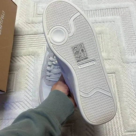 SALUDOS - The Roma in Kelly Green - Picture 5 of 8